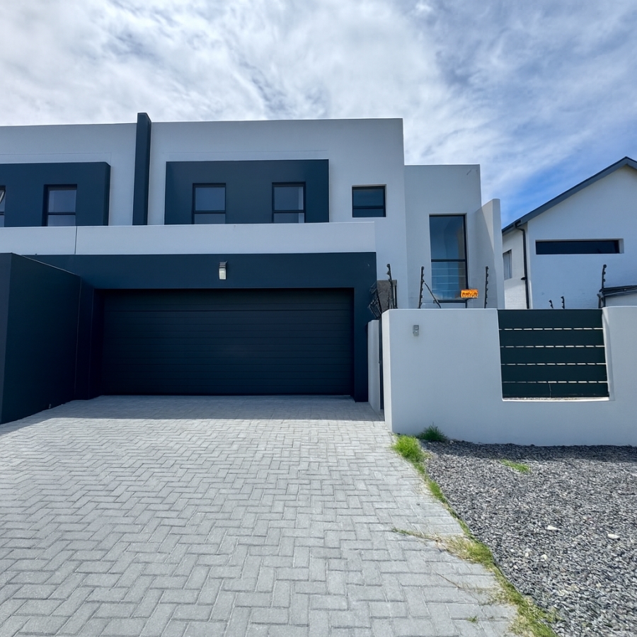 4 Bedroom Property for Sale in Sandown Western Cape